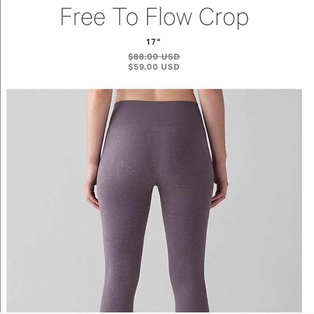 Dark heathered grey Free to Flow crop